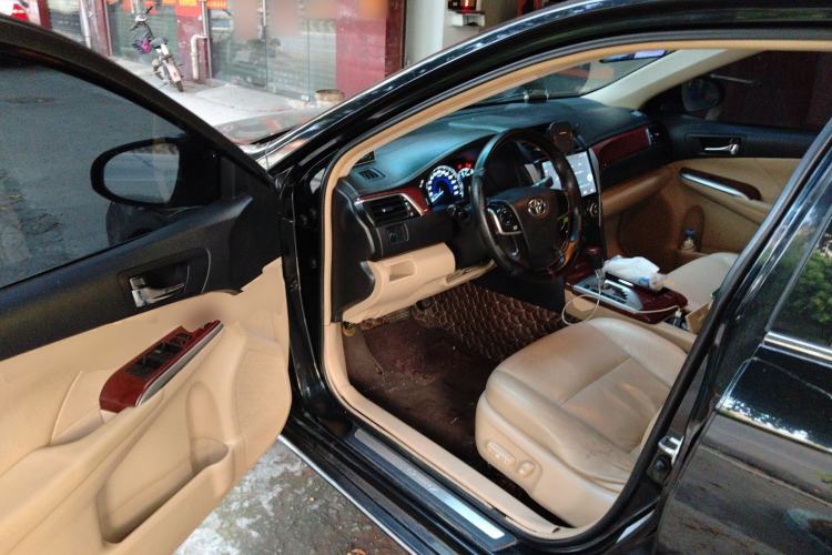 Used Toyota Camry 2013 2.0G Comfort Edition Driver Seat