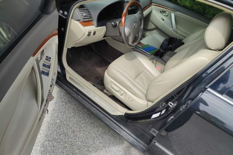 Used Toyota Camry 2013 200G Classic Luxury Edition Driver Seat