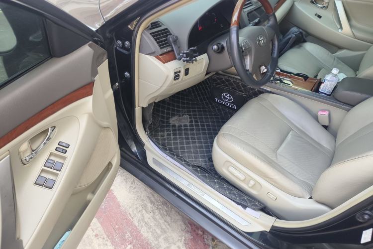 Used Toyota Camry 2013 200G Classic Luxury Edition Driver Seat