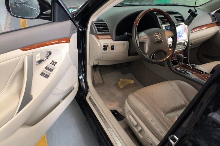 Used Toyota Camry 2013 200G Classic Luxury Edition Driver Seat