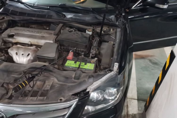 Used Toyota Camry 2013 200G Classic Luxury Edition Engine Bay Left