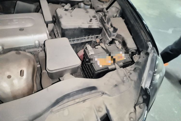 Used Toyota Camry 2013 200G Classic Luxury Edition Engine Bay Left