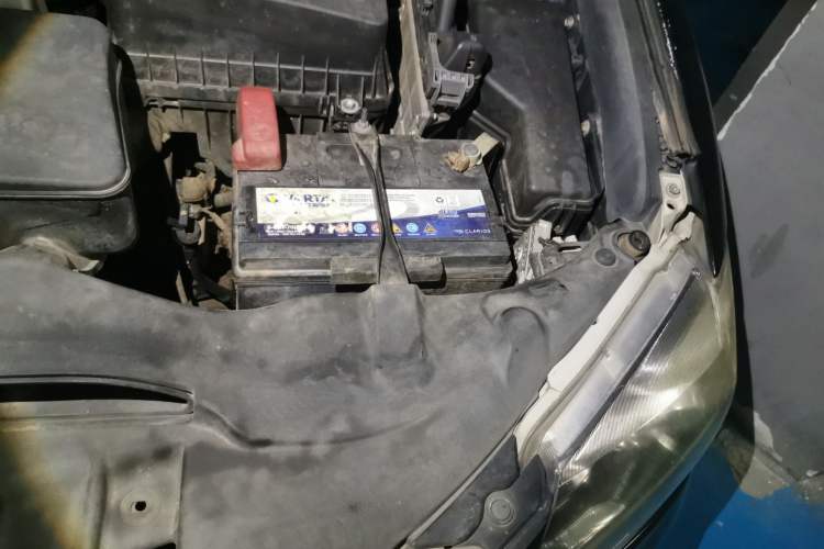 Used Toyota Camry 2013 200E Classic Elite Edition Engine Bay Left