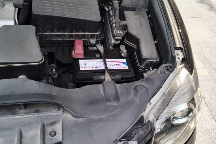 Used Toyota Camry 2013 200E Classic Elite Edition Engine Bay Left