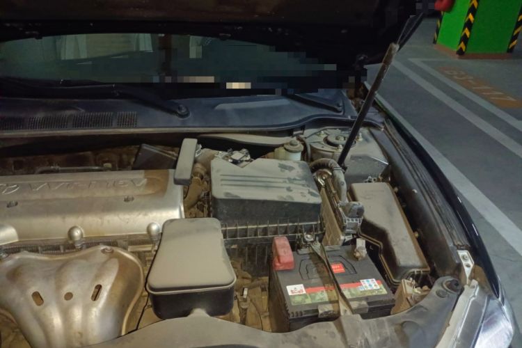 Used Toyota Camry 2013 200G Classic Luxury Edition Engine Bay Left
