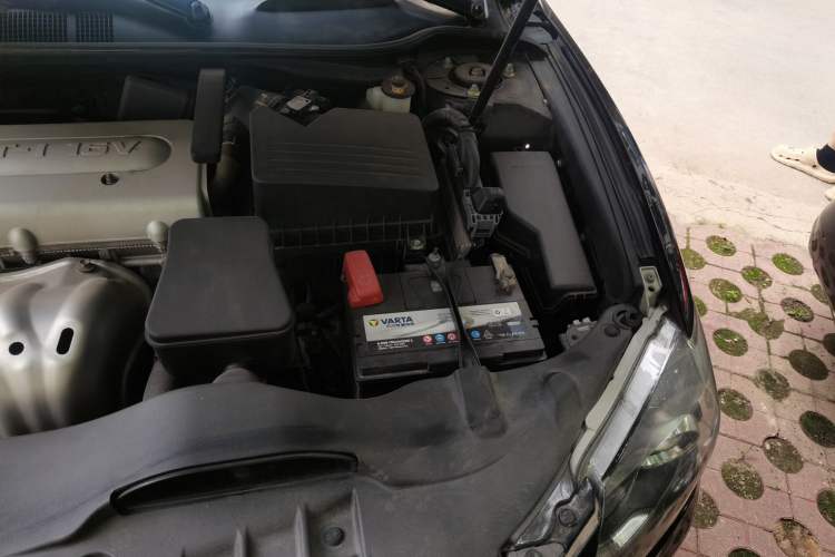 Used Toyota Camry 2013 200G Classic Luxury Edition Engine Bay Left