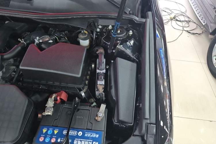 Used Toyota Camry 2013 2.5G Comfort Edition Engine Bay Left