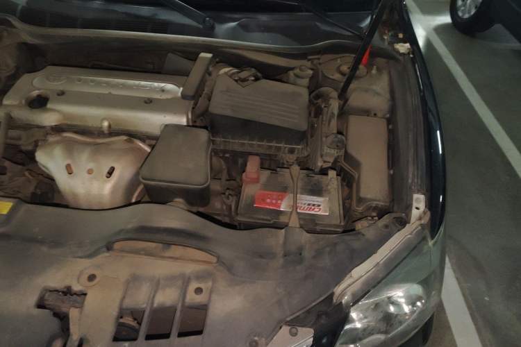 Used Toyota Camry 2013 200E Classic Elite Edition Engine Bay Left