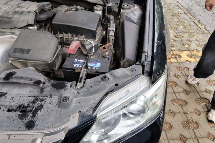 Used Toyota Camry 2013 2.5G Comfort Edition Engine Bay Left