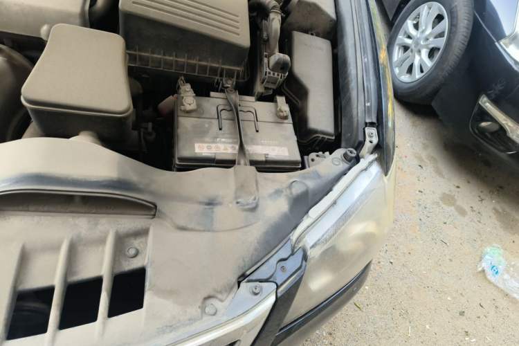Used Toyota Camry 2013 200G Classic Luxury Edition Engine Bay Left