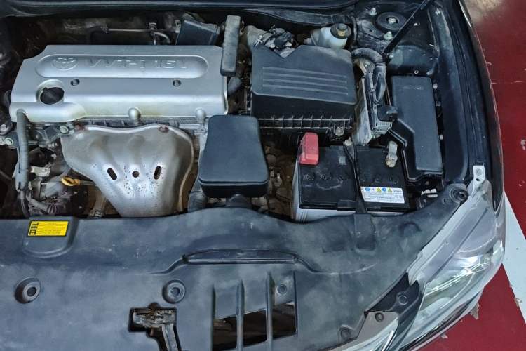 Used Toyota Camry 2013 200G Classic Luxury Edition Engine Bay Left