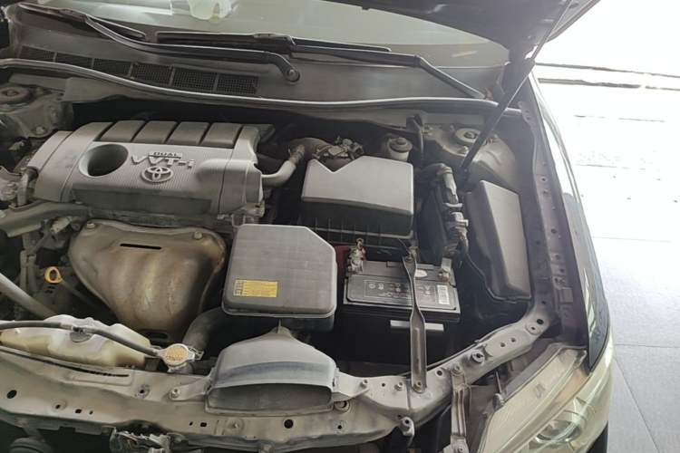 Used Toyota Camry 2013 2.5G Comfort Edition Engine Bay Left