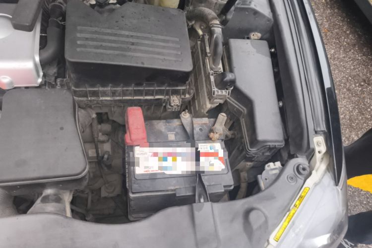 Used Toyota Camry 2013 200G Classic Luxury Edition Engine Bay Left
