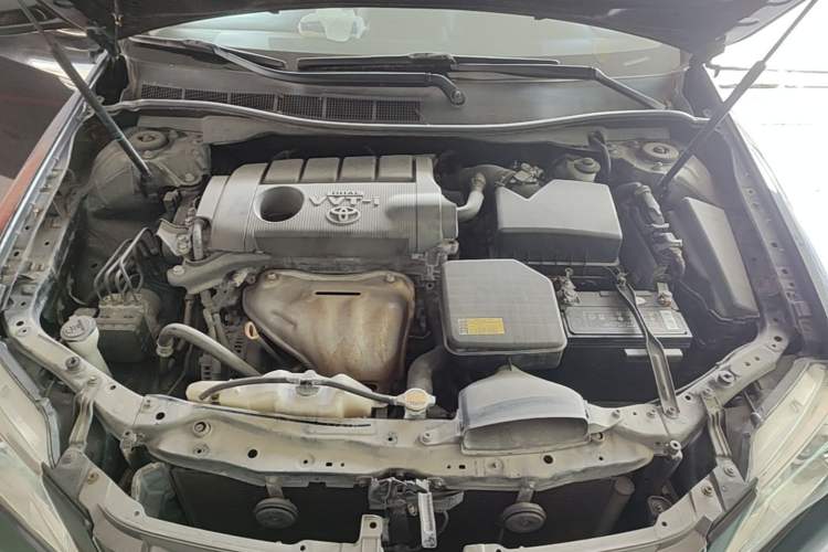 Used Toyota Camry 2013 2.5G Comfort Edition Engine Bay