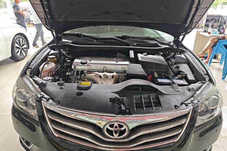 Used Toyota Camry 2013 200E Classic Elite Edition Engine Bay