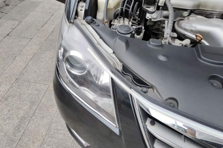 Used Toyota Camry 2013 200G Classic Luxury Edition Engine Bay Right