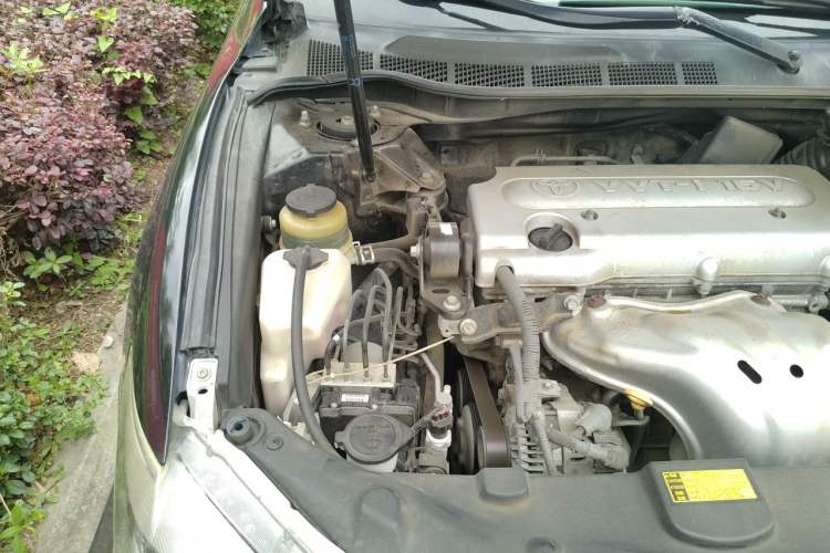 Used Toyota Camry 2013 200G Classic Luxury Edition Engine Bay Right