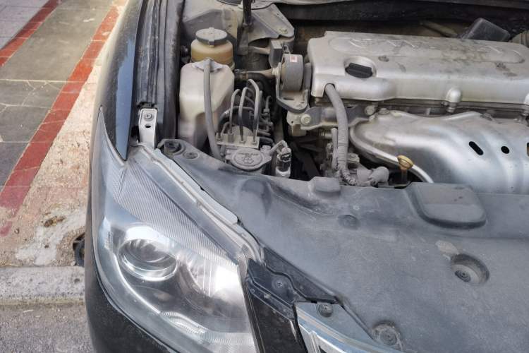 Used Toyota Camry 2013 200G Classic Luxury Edition Engine Bay Right