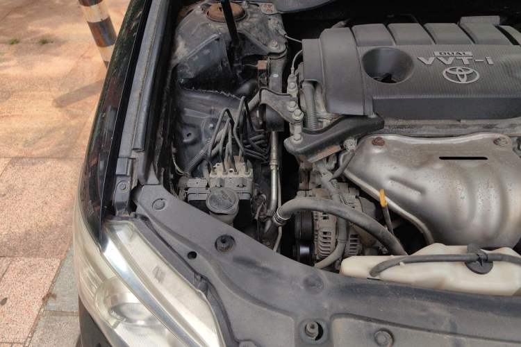 Used Toyota Camry 2013 2.5G Comfort Edition Engine Bay Right