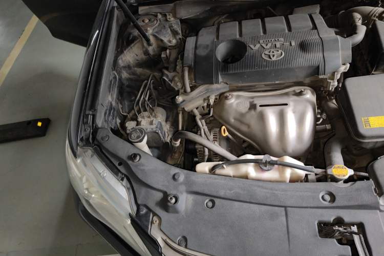 Used Toyota Camry 2013 2.5G Comfort Edition Engine Bay Right