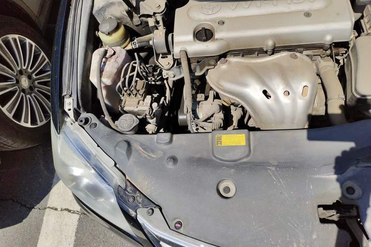 Used Toyota Camry 2013 200G Classic Luxury Edition Engine Bay Right