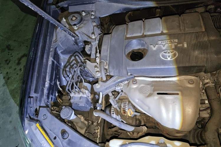 Used Toyota Camry 2013 2.5G Comfort Edition Engine Bay Right
