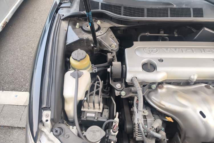 Used Toyota Camry 2013 200G Classic Luxury Edition Engine Bay Right