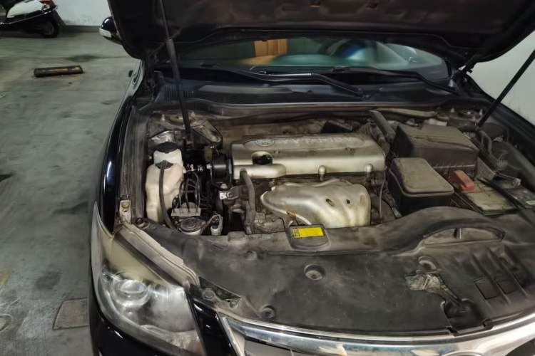 Used Toyota Camry 2013 200G Classic Luxury Edition Engine Bay Right