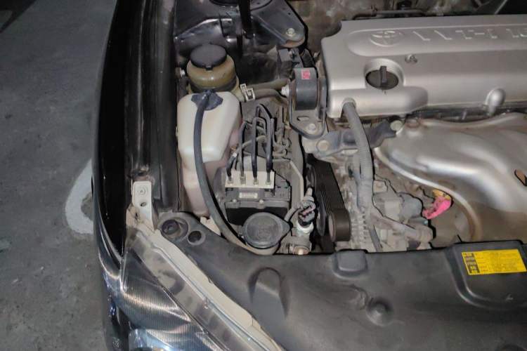 Used Toyota Camry 2013 200G Classic Luxury Edition Engine Bay Right