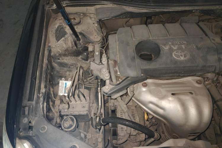 Used Toyota Camry 2013 2.5G Comfort Edition Engine Bay Right