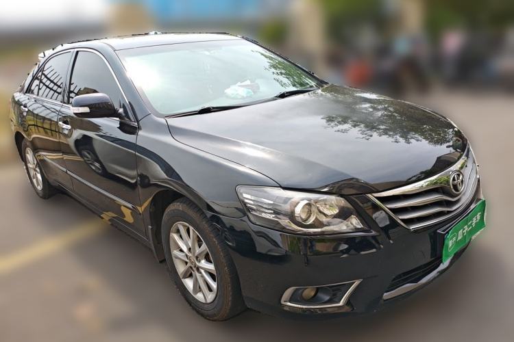 Used Toyota Camry 2013 200G Classic Luxury Edition Front Right 45 Deg