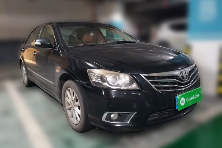 Used Toyota Camry 2013 200G Classic Luxury Edition Front Right 45 Deg