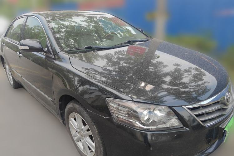 Used Toyota Camry 2013 200G Classic Luxury Edition Front Right 45 Deg