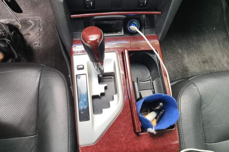 Used Toyota Camry 2013 2.5G Comfort Edition Gear Lever