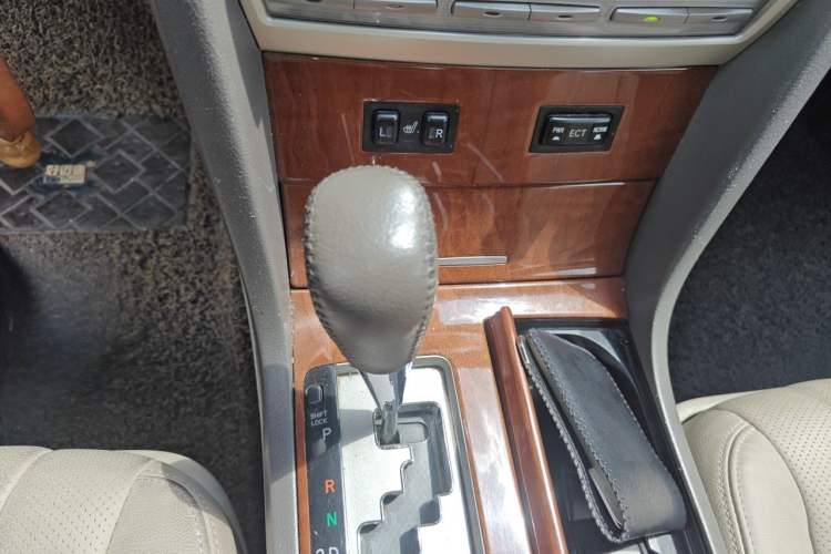 Used Toyota Camry 2013 200G Classic Luxury Edition Gear Lever