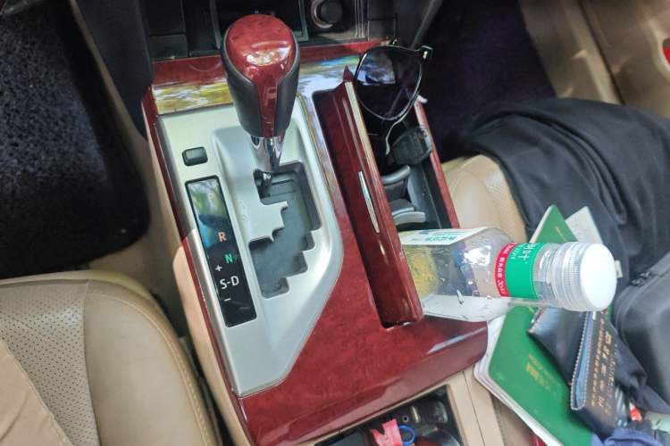 Used Toyota Camry 2013 2.0G Comfort Edition Gear Lever