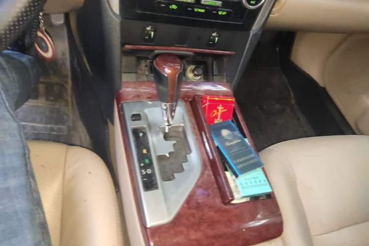 Used Toyota Camry 2013 2.5G Comfort Edition Gear Lever