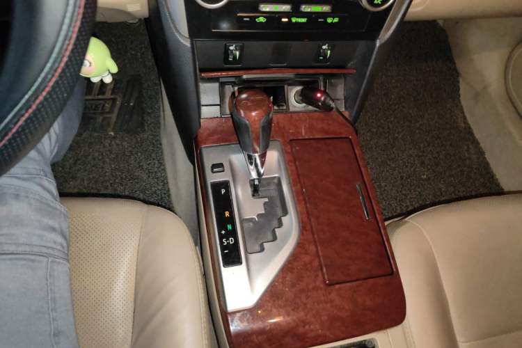 Used Toyota Camry 2013 2.0G Comfort Edition Gear Lever