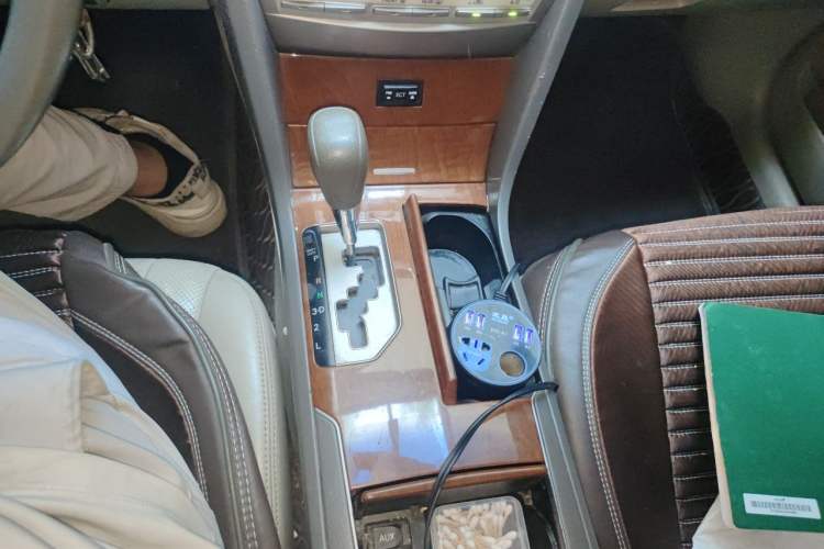 Used Toyota Camry 2013 200E Classic Elite Edition Gear Lever