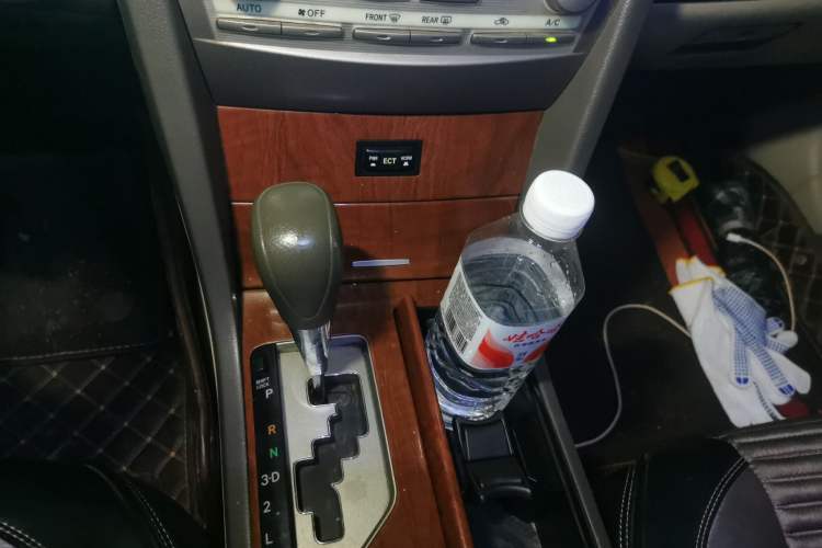 Used Toyota Camry 2013 200E Classic Elite Edition Gear Lever