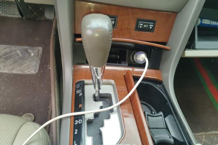Used Toyota Camry 2013 200G Classic Luxury Edition Gear Lever