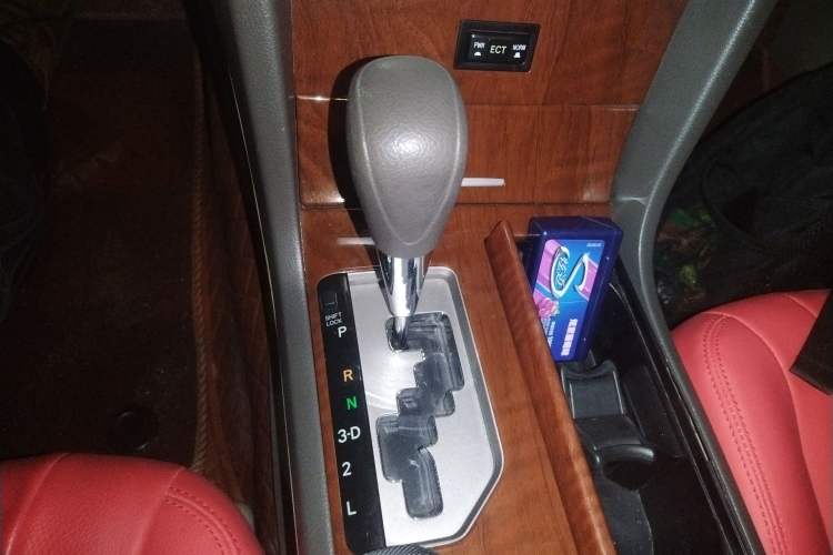 Used Toyota Camry 2013 200E Classic Elite Edition Gear Lever