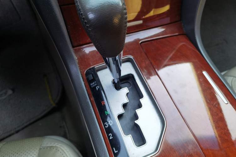 Used Toyota Camry 2013 200G Classic Luxury Edition Gear Lever