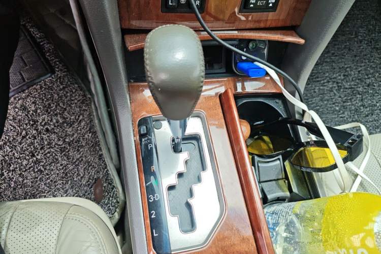 Used Toyota Camry 2013 200G Classic Luxury Edition Gear Lever
