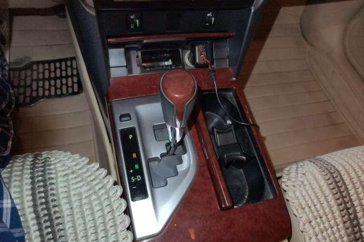 Used Toyota Camry 2013 2.0G Comfort Edition Gear Lever