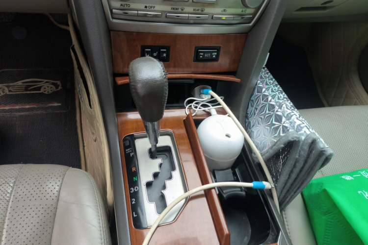 Used Toyota Camry 2013 200G Classic Luxury Edition Gear Lever