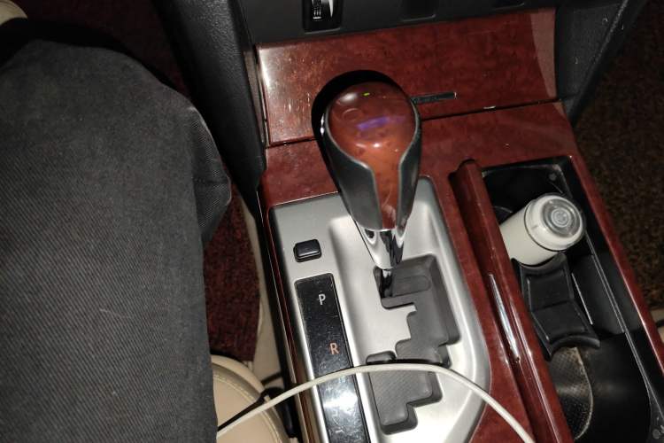 Used Toyota Camry 2013 2.5G Comfort Edition Gear Lever