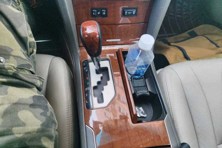 Used Toyota Camry 2013 200G Classic Luxury Edition Gear Lever