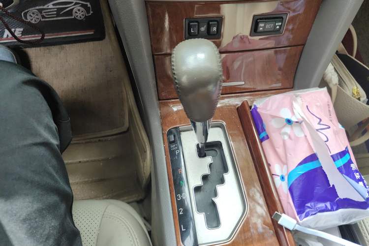 Used Toyota Camry 2013 200G Classic Luxury Edition Gear Lever