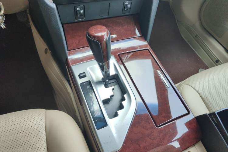 Used Toyota Camry 2013 2.5G Comfort Edition Gear Lever